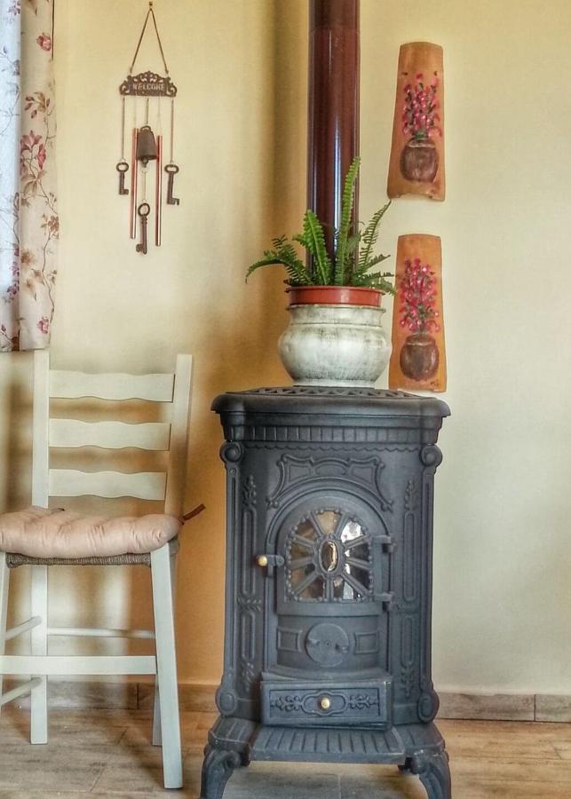 Villa Cottage Kantrillies Fokata ภายนอก รูปภาพ
