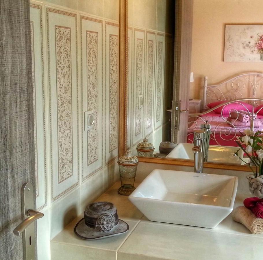 Villa Cottage Kantrillies Fokata ภายนอก รูปภาพ