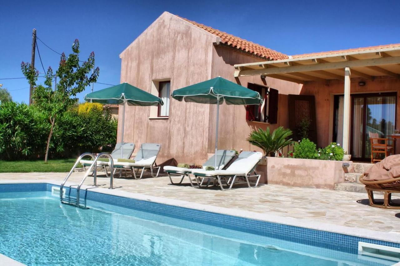 Villa Cottage Kantrillies Fokata ภายนอก รูปภาพ