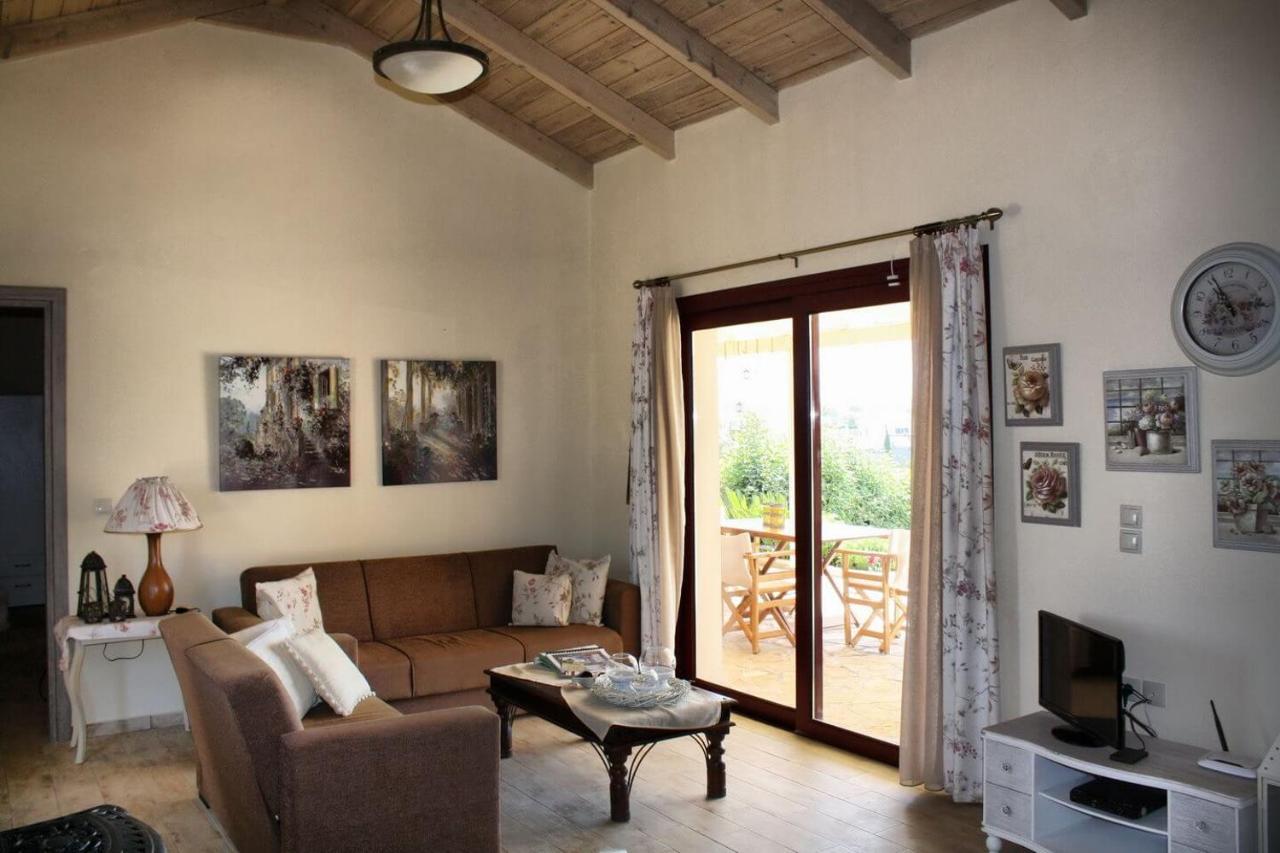 Villa Cottage Kantrillies Fokata ภายนอก รูปภาพ